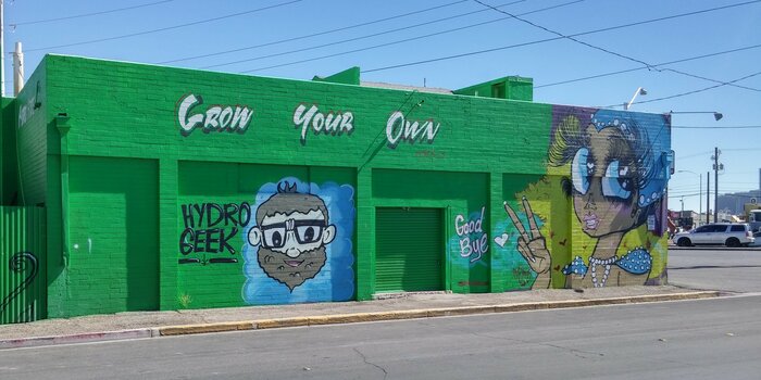 Hydro geek graffiti