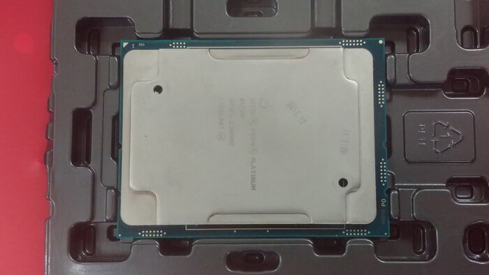 Intel Xeon Platinum 8177