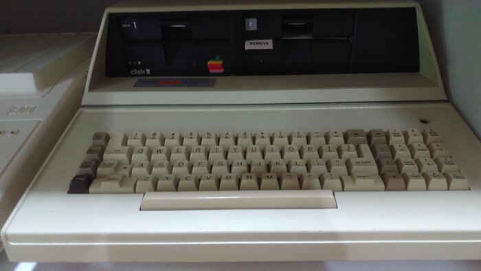 Franklin ACE 1200 (Apple II clone)